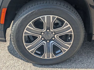 2024 Jeep Wagoneer Base