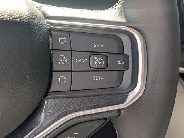 2024 Jeep Wagoneer Base