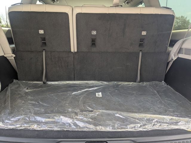 2024 Jeep Wagoneer Base