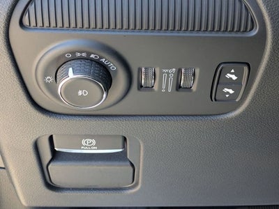 2024 Jeep Wagoneer Base