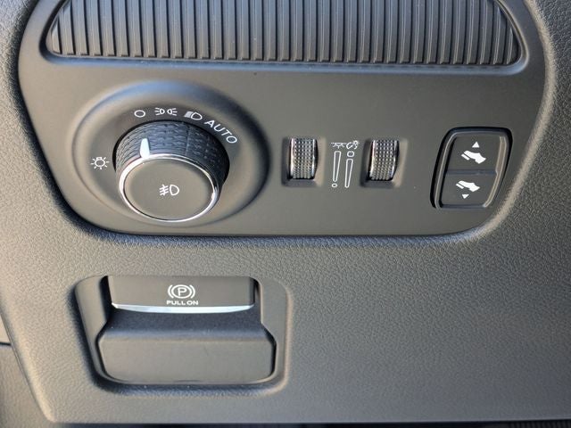 2024 Jeep Wagoneer Base