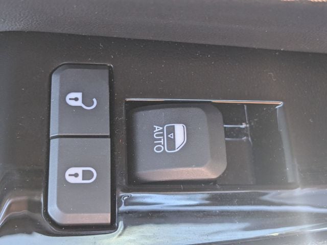 2024 Jeep Wagoneer Base