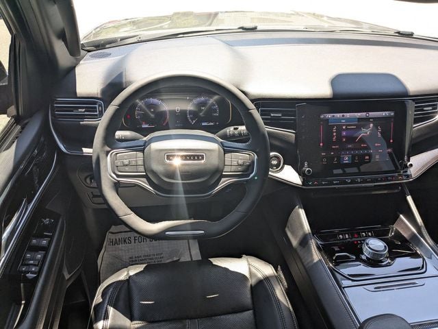 2024 Jeep Wagoneer Base