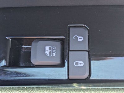 2024 Jeep Wagoneer Base