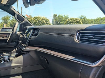 2024 Jeep Wagoneer Base