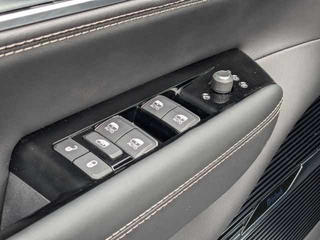 2024 Jeep Grand Wagoneer Series II