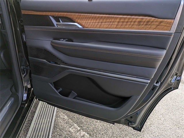 2024 Jeep Grand Wagoneer Series III