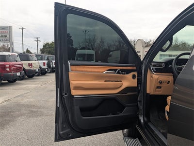 2024 Jeep Grand Wagoneer Series III