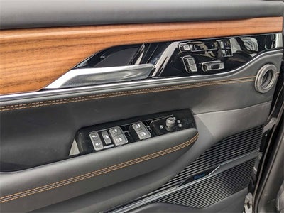 2024 Jeep Grand Wagoneer Series III