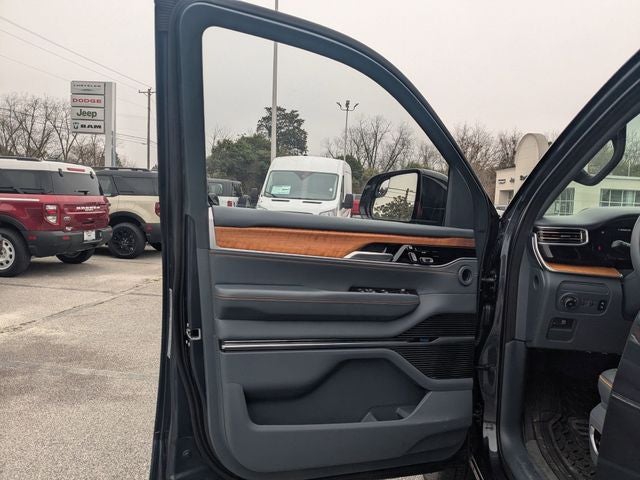 2024 Jeep Grand Wagoneer Series III