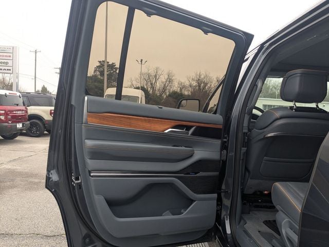 2024 Jeep Grand Wagoneer Series III