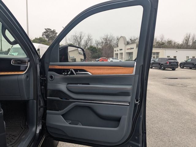 2024 Jeep Grand Wagoneer Series III