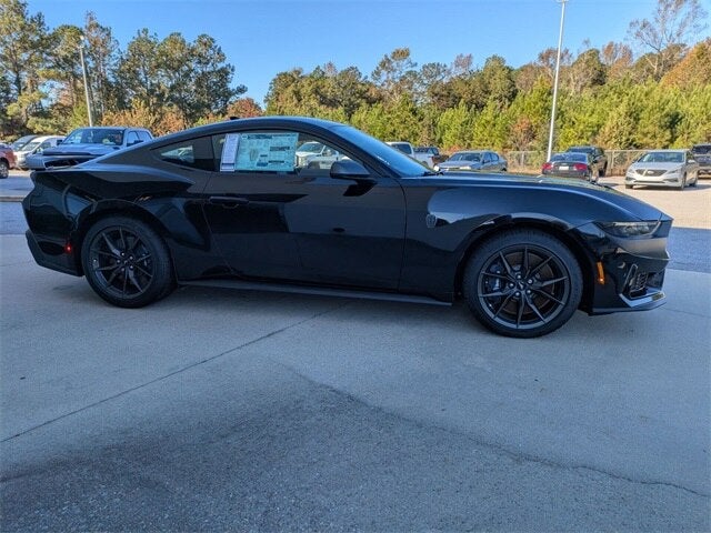 2025 Ford Mustang Dark Horse