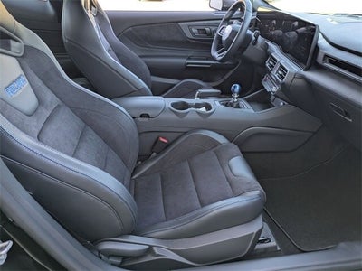 2025 Ford Mustang Dark Horse