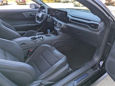 2025 Ford Mustang Dark Horse