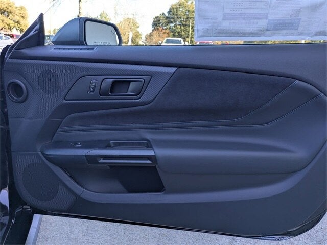 2025 Ford Mustang Dark Horse