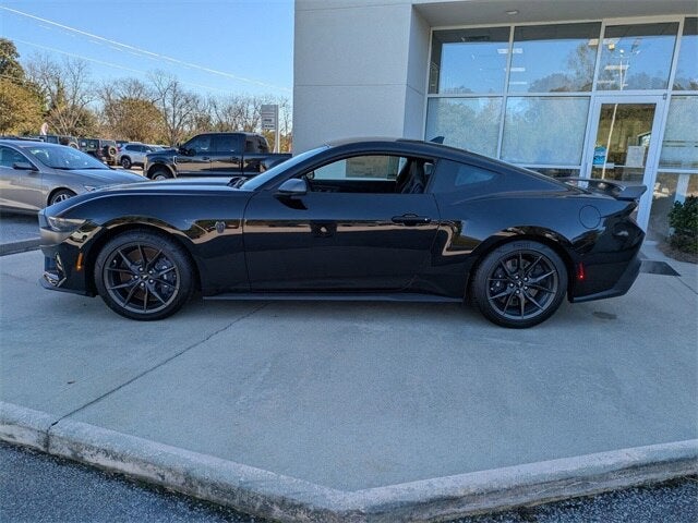 2025 Ford Mustang Dark Horse