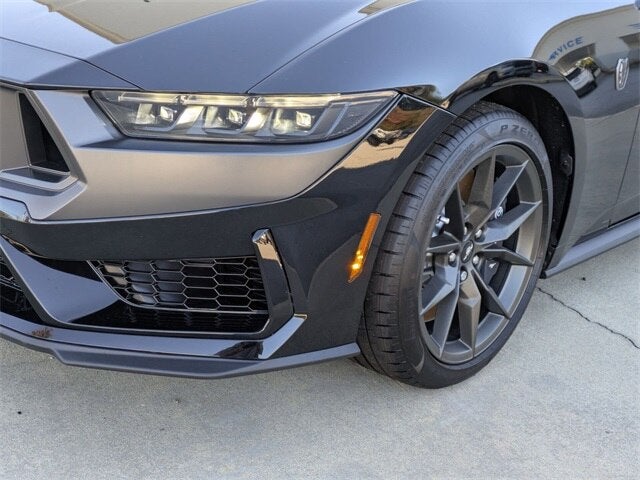 2025 Ford Mustang Dark Horse