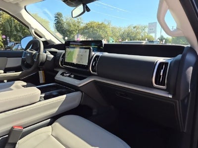 2027 Ford Expedition Active