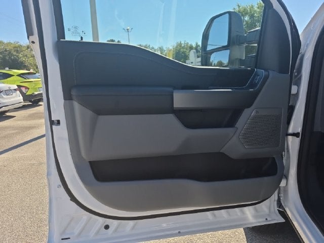 2027 Ford F-250SD XLT