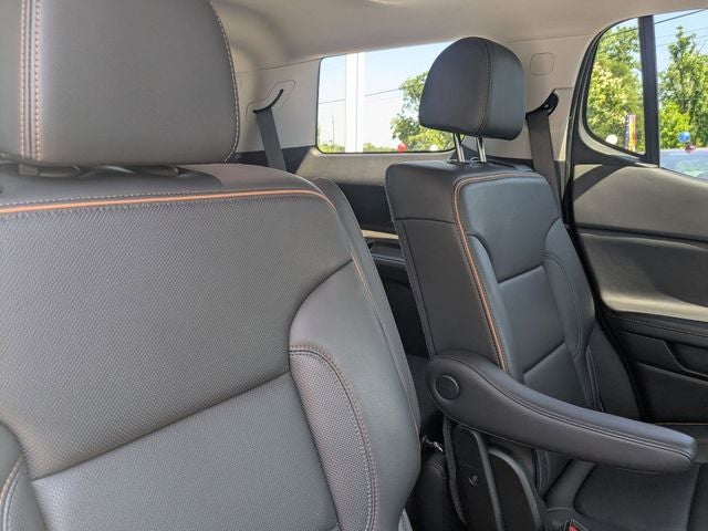 2021 GMC Acadia AT4