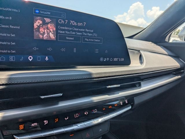 2025 Cadillac XT4 Premium Luxury