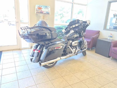2020 Harley-Davidson Touring Base
