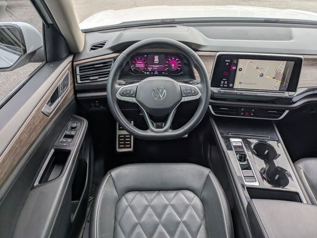 2025 Volkswagen Atlas 2.0T SEL Premium R-Line