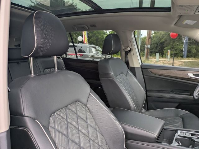 2025 Volkswagen Atlas 2.0T SEL Premium R-Line
