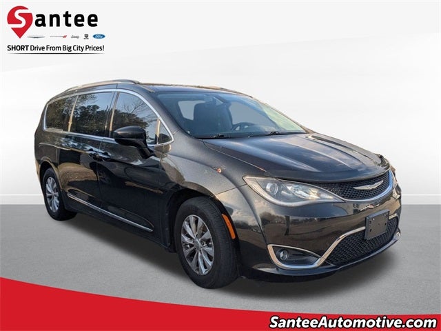 2017 Chrysler Pacifica Touring L