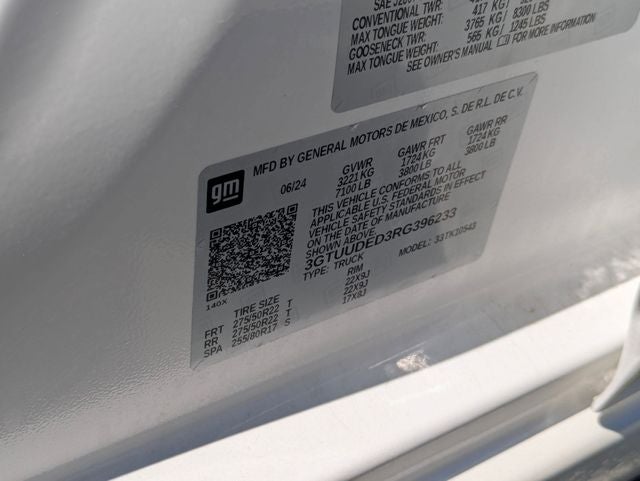 2024 GMC Sierra 1500 SLT
