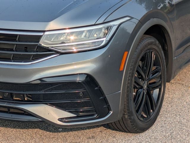 2022 Volkswagen Tiguan 2.0T SE R-Line Black